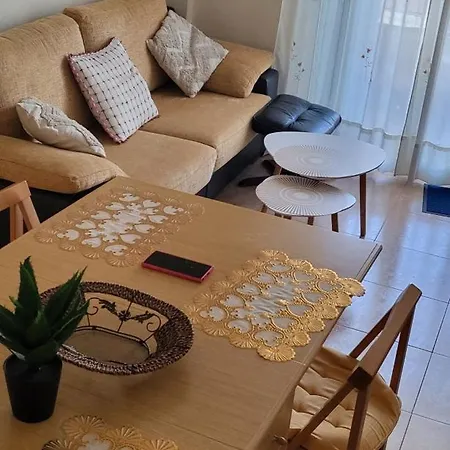 Marina Vista Apartment *